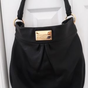 Marc Jacobs Bags - Marc Jacobs Leather Hobo Bag Marc Jacobs Bags - Marc Jacobs Leather Hobo Bag
